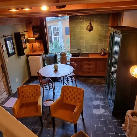 Vleugje Wellness In De Voerstreek - Bed & Brocante Onder De Poort فندق مبيت وإفطار *